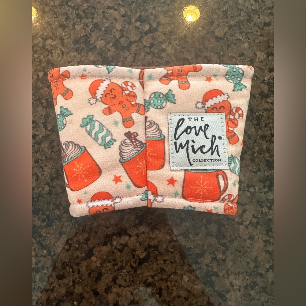 Small sized coffee cozy